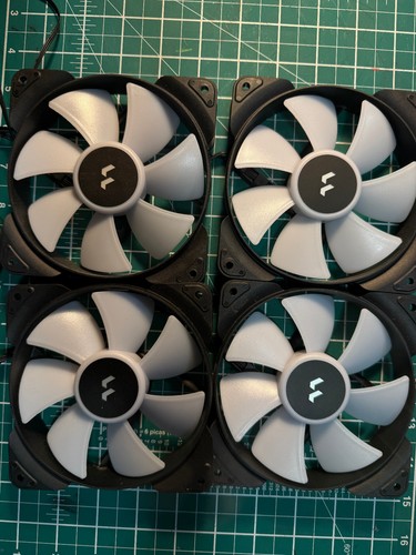 Fractal design aspect - aspect, rgb